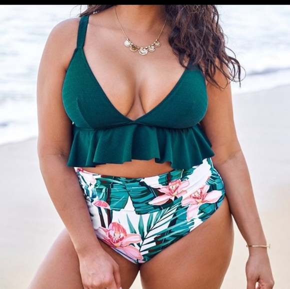 Cupshe Other - (26-28 US)CUPSHE FLORAL BIKINI SET,4X